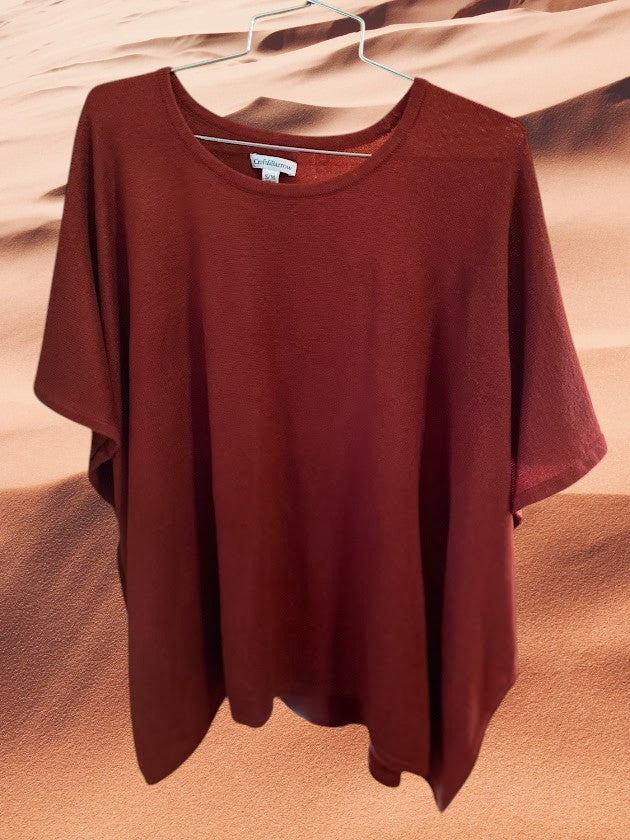 Look effortlessly chic and confident wherever the day takes you in this Croft & Barrow tunic top