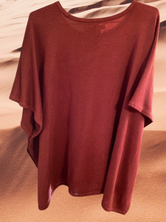 Look effortlessly chic and confident wherever the day takes you in this Croft & Barrow tunic top