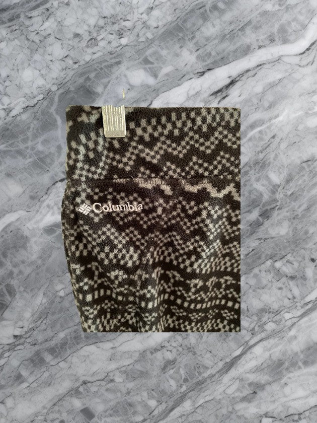Embrace style and comfort with these Columbia pretty pattern design leggings