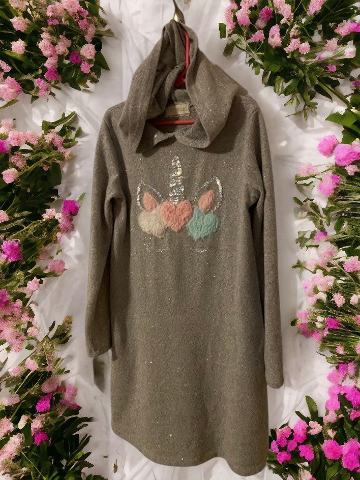 The Btween unicorn sequin hoodie is a fantastic choice for those girls looking for comfortable and stylish sleepwear