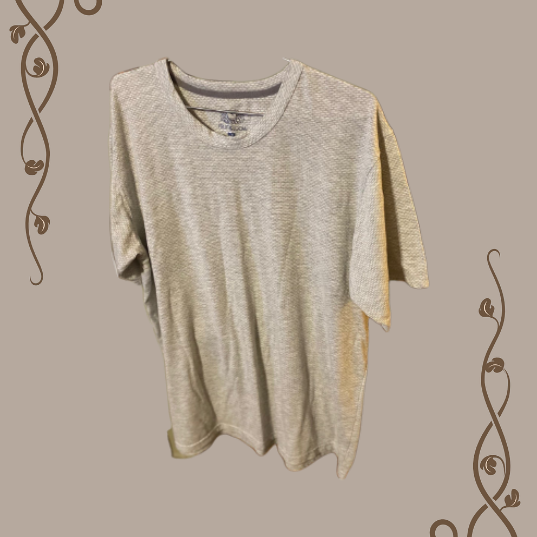 This shirt by Fruit Of The Loom is designed for men with both comfort and style for any day