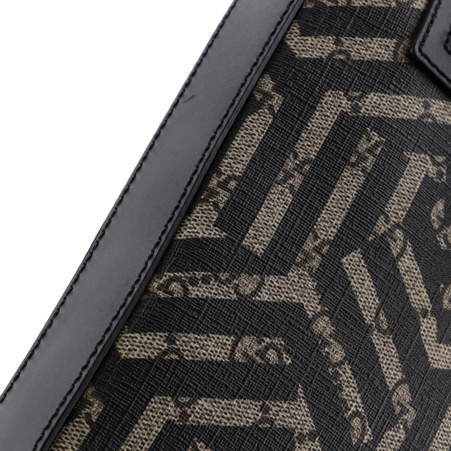 Gucci, Front Zip Messenger Caleido GG Coated Canvas, Pre-Loved Condition